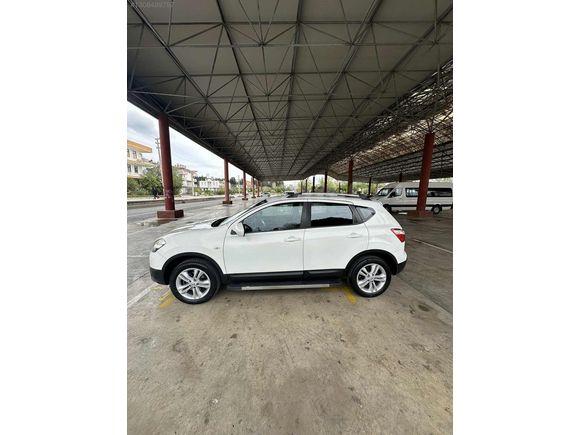 SADECE TEK PARÇA BOYA..SIRALI SİSTEM LPG.SADECE 175.000 KM