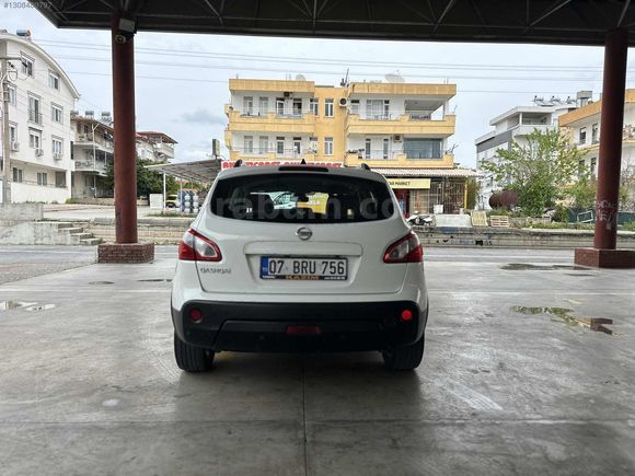 SADECE TEK PARÇA BOYA..SIRALI SİSTEM LPG.SADECE 175.000 KM