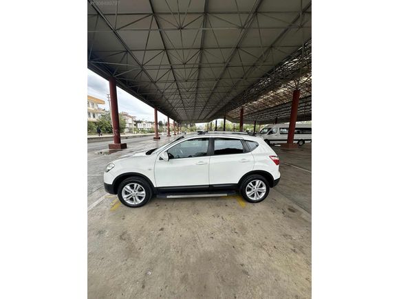 SADECE TEK PARÇA BOYA..SIRALI SİSTEM LPG.SADECE 175.000 KM