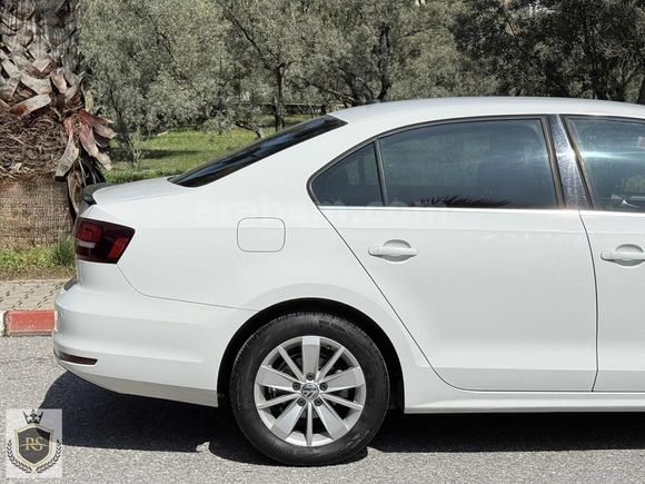 2015 COMFORTLİNE JETTA BOYASIZ DSG 145BİN KM