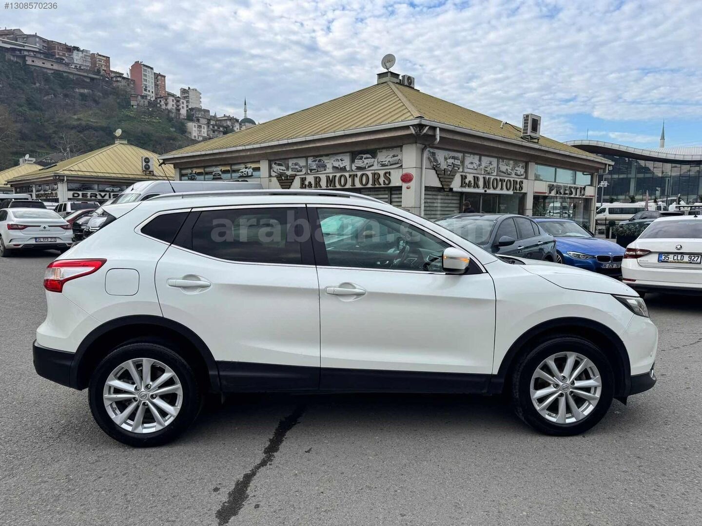 JOKER MOTORS'DAN NİSSAN QASHQAİ HATASIZ 1.6 DCİ CAM TAVANLI 5