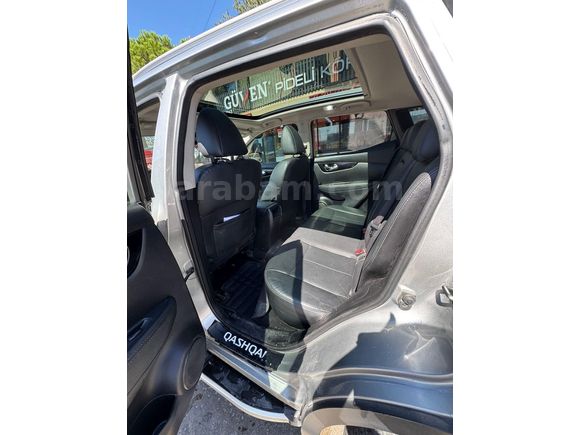 Sahibinden Nissan Qashqai 1.6 dCi Platinum Premium Pack 2015 Model Bursa 174.500 km Gri