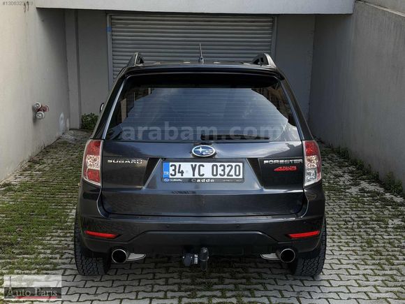 Auto Paris 2009 Subaru Forester 2.5 XT