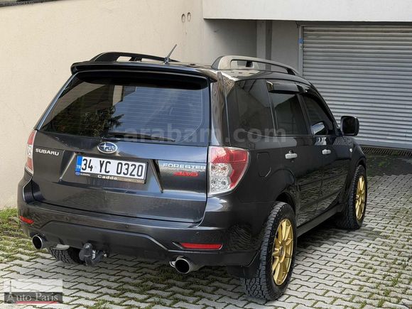 Auto Paris 2009 Subaru Forester 2.5 XT