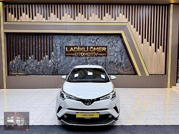 2017 MODEL_1.8 122HP_TOYOTA_C-HR_HYBRİD_DİAMOND_32.000KM_BOYASIZ