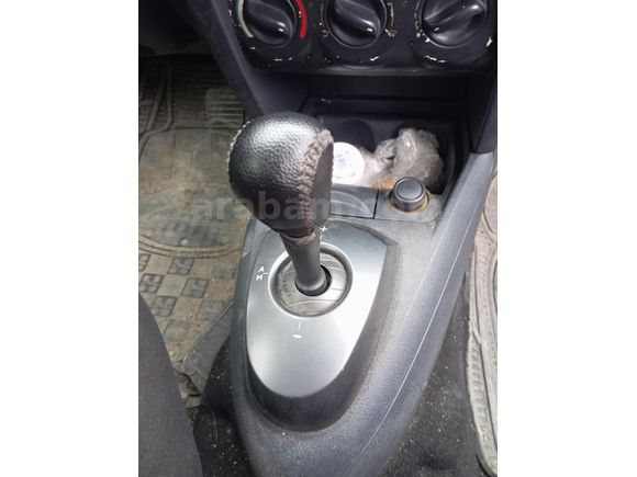 Sahibinden Renault Clio 1.2 Authentique 2006 Model