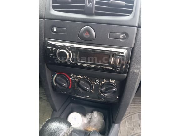Sahibinden Renault Clio 1.2 Authentique 2006 Model