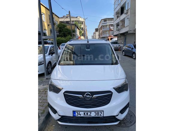 Galeriden Opel Combo 1.5 CDTI Ultimate 2024 Model İstanbul