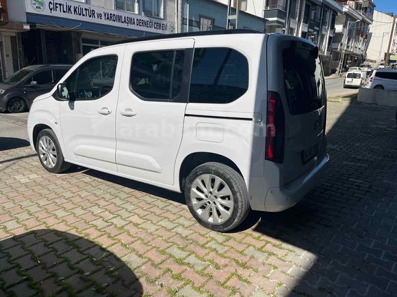Galeriden Opel Combo 1.5 CDTI Ultimate 2024 Model İstanbul