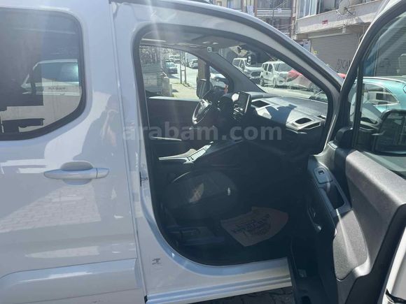Galeriden Opel Combo 1.5 CDTI Ultimate 2024 Model İstanbul