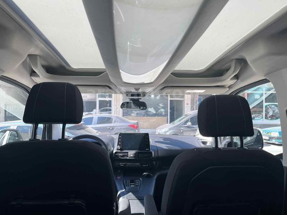 Galeriden Opel Combo 1.5 CDTI Ultimate 2024 Model İstanbul