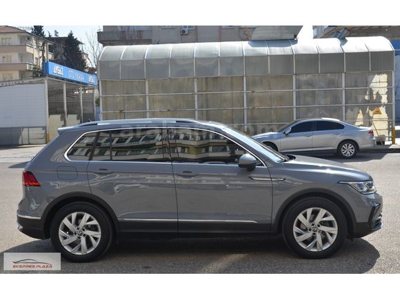 EKSPRES PLAZA'DAN 2022 VW TIGUAN 1.5 TSI ELEGANCE HATASIZ