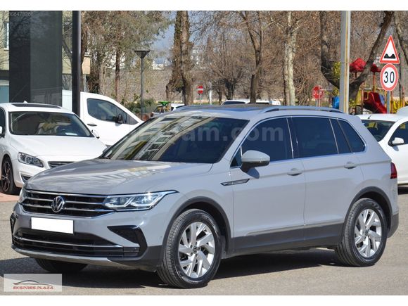 EKSPRES PLAZA'DAN 2022 VW TIGUAN 1.5 TSI ELEGANCE HATASIZ