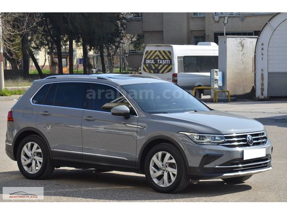 EKSPRES PLAZA'DAN 2022 VW TIGUAN 1.5 TSI ELEGANCE HATASIZ