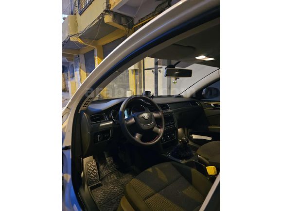Sahibinden Skoda SuperB 1.6 TDI Comfort 2012 Model