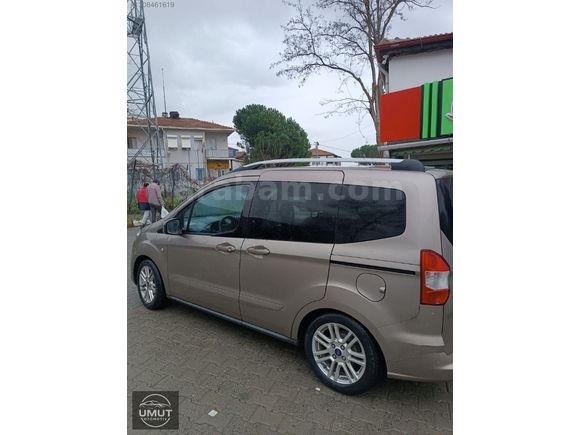 UMUT OTOMOTİV SİLİVRİ'den 2021 FORD COURİER