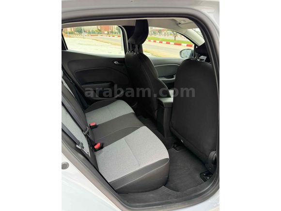 Sahibinden Renault Clio 1.0 TCe Evolution 2025 Model 