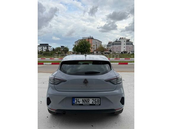 Sahibinden Renault Clio 1.0 TCe Evolution 2025 Model 