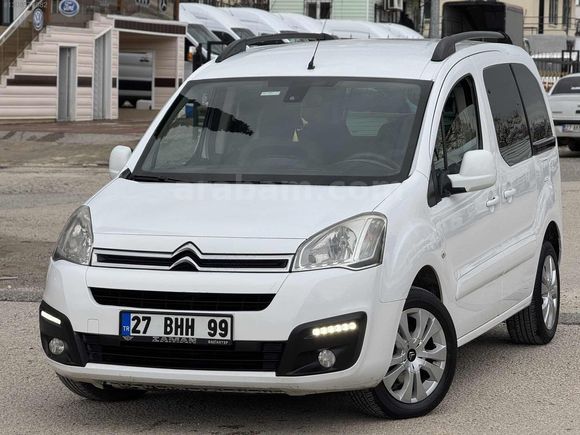 2016 BERLİNGO 230.000 KM 'DE SELECTİON HATASIZ FULL