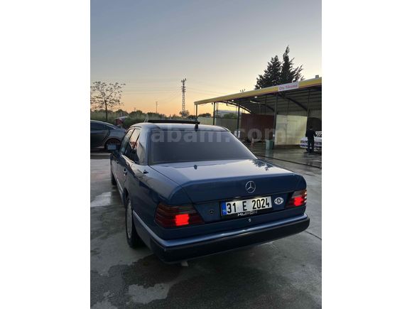 Sahibinden Mercedes - Benz 200d 5 ileri Abs 