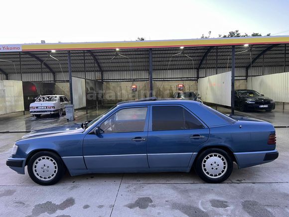 Sahibinden Mercedes - Benz 200d 5 ileri Abs 