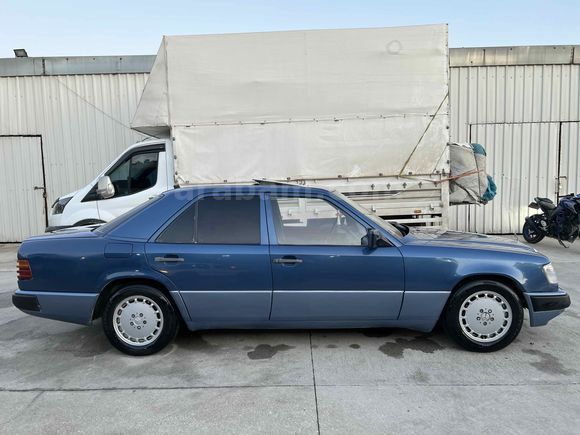 Sahibinden Mercedes - Benz 200d 5 ileri Abs 