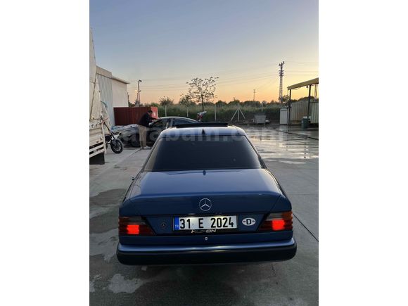Sahibinden Mercedes - Benz 200d 5 ileri Abs 