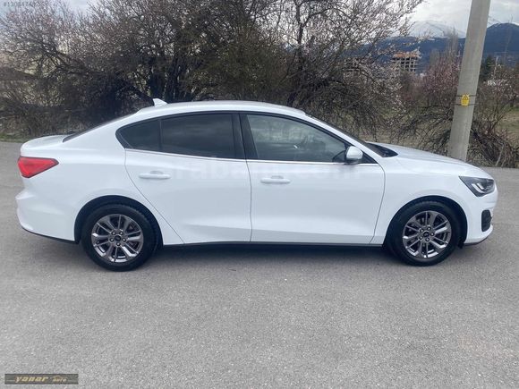 YANAR AUTO DAN YENİ KASA TİTANYUM FOCUS OTOMATİK..