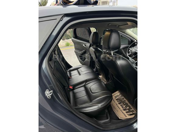 HATASIZ BOYASIZ DEĞİŞENSİZ OPSİYONLU FORD FOCUS 