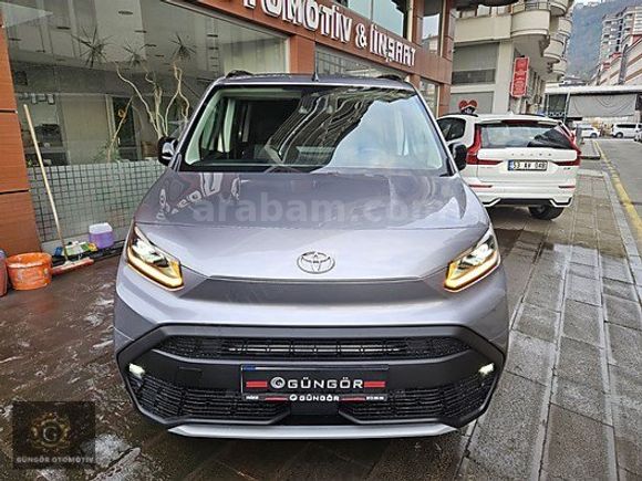 //2025//TOYOTA.PROACE.CİTY//1.5.D//PASSİON X-PACK//