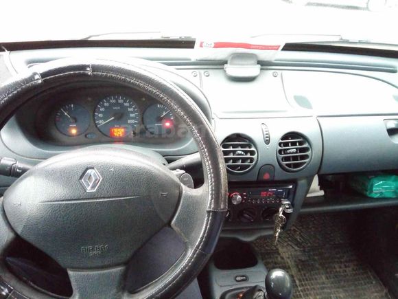 Sahibinden Otomobil ruhsatlı Kangoo 1.9 D RN 2002 Model 