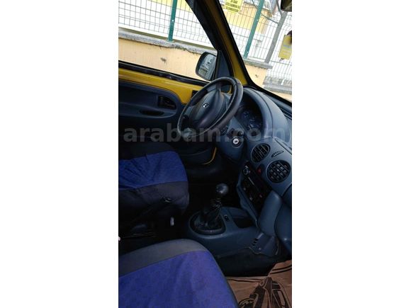 Sahibinden Otomobil ruhsatlı Kangoo 1.9 D RN 2002 Model 