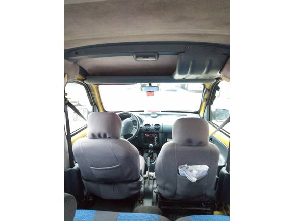 Sahibinden Otomobil ruhsatlı Kangoo 1.9 D RN 2002 Model 