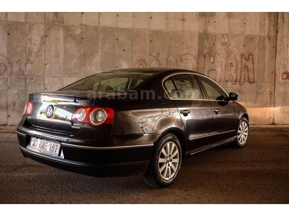 Sahibinden Volkswagen Passat 1.6 TDi BlueMotion Comfortline 2011 Model  287.000 km Siyah