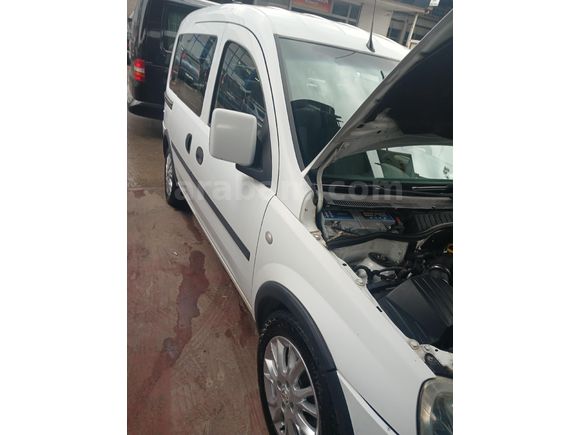 Sahibinden Opel Combo 1.3 CDTI Comfort 2009 Model  280.000 km Beyaz
