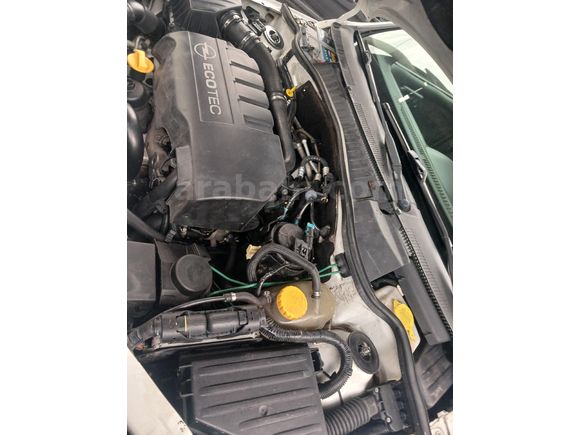Sahibinden Opel Combo 1.3 CDTI Comfort 2009 Model  280.000 km Beyaz