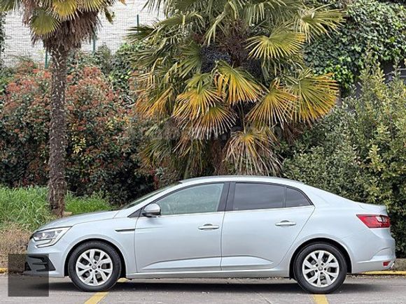 ÇİLSAL AUTO | 2021 RENAULT MEGANE TOUCH G.GÖRÜŞ-CAR PLAY-KEYLESS