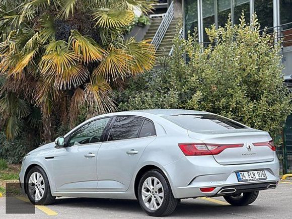 ÇİLSAL AUTO | 2021 RENAULT MEGANE TOUCH G.GÖRÜŞ-CAR PLAY-KEYLESS