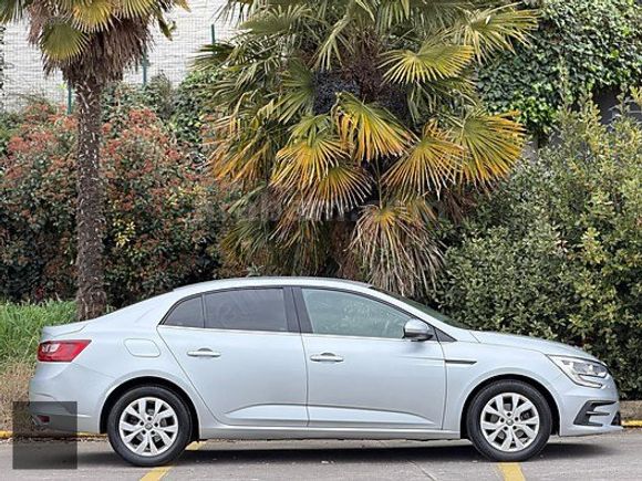 ÇİLSAL AUTO | 2021 RENAULT MEGANE TOUCH G.GÖRÜŞ-CAR PLAY-KEYLESS