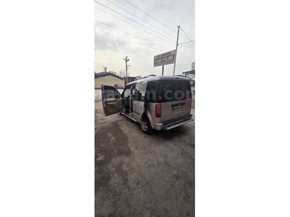 Sahibinden Ford Tourneo Connect 110PS 2011 Model