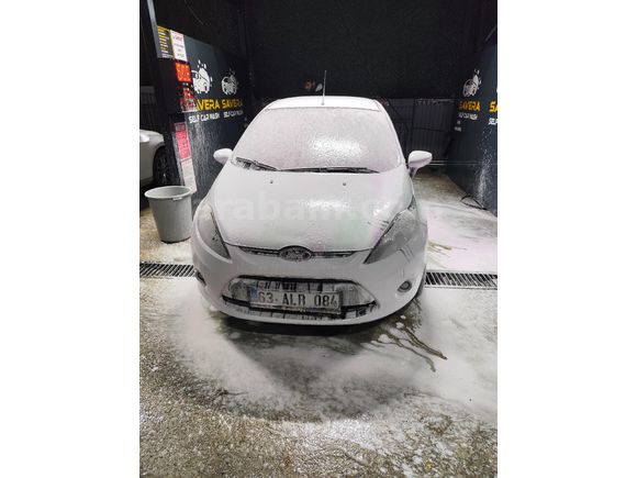 Memurdan Ford Fiesta 1.4 TDCi Trend 2011 Model