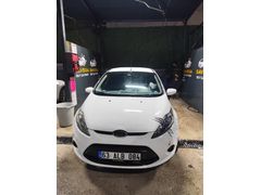 Memurdan Ford Fiesta 1.4 TDCi Trend 2011 Model