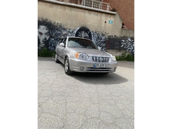 Sahibinden Hyundai Accent 1.5 CRDi Admire 2006 Model  278.000 km Gri (Gümüş)