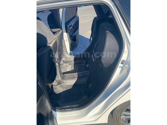 Honda Jazz 1.3 Elegance 2018 çıkışlı makyajlı kasa 
