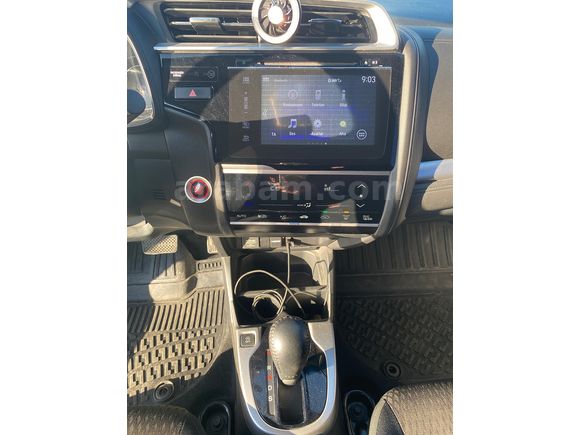  Honda Jazz 1.3 Elegance 2018 çıkışlı makyajlı kasa 