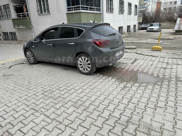 Sahibinden Opel Astra 1.4 T Cosmo 2012 Model  