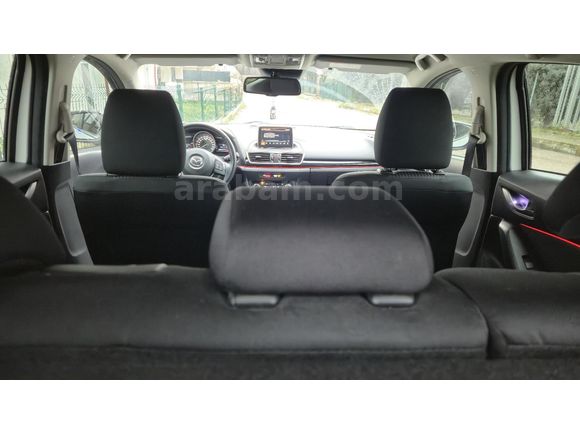 Sahibinden Mazda 3 1.5 SkyActive-G Motion 2015 Model