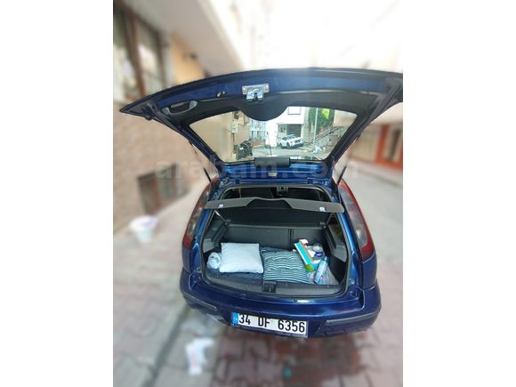Sahibinden Opel Corsa 1.4 Twinport Enjoy 2004 Model  243.000 km Mavi