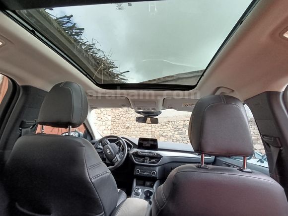 Sahibinden Ford Kuga 1.5 EcoBoost Titanium 2023 Model