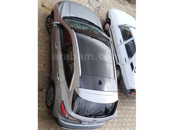 Sahibinden Ford Kuga 1.5 EcoBoost Titanium 2023 Model